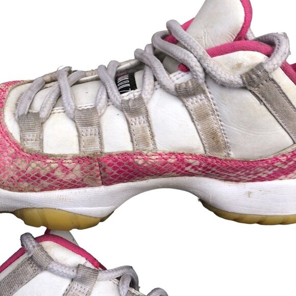 Rare 2019 Air Jordan 11 Retro Low Pink Snakeskin Size 8.5 - Picture 11 of 16